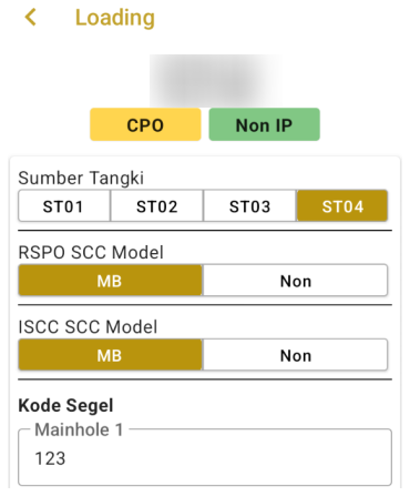semaiADIS mobile app, Loading screen for truck KT001CSJ: product CPO, source tank ST04, RSPO and ISCC SCC model MB, and the seal codes for manhole 1 and valve 1
